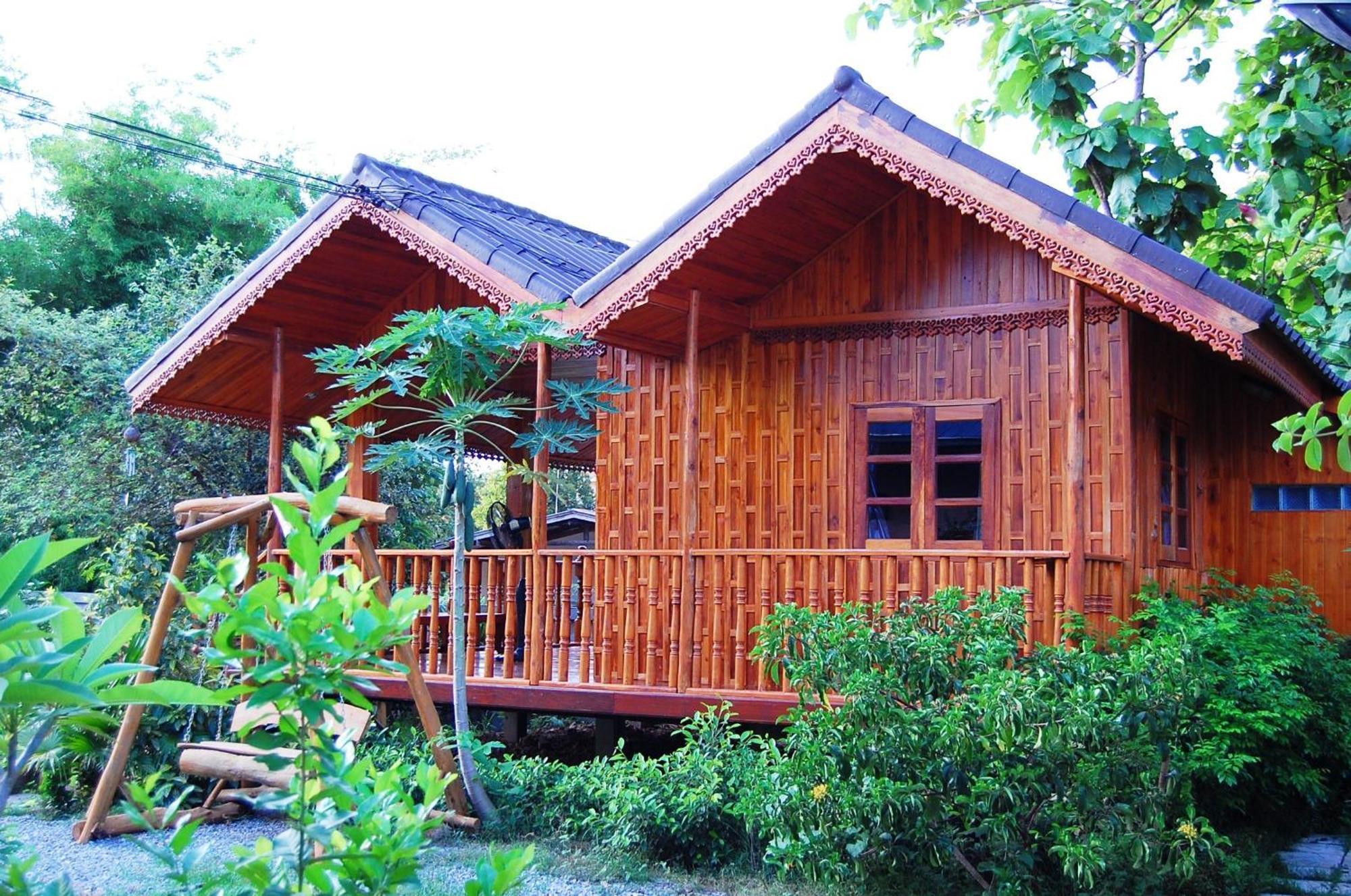 Home Stay Stc Bed And Breakfast Удон-Тхани Экстерьер фото