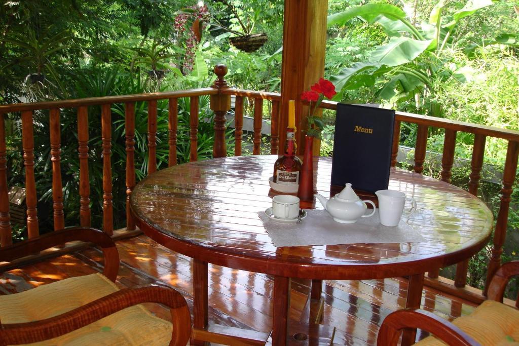 Home Stay Stc Bed And Breakfast Удон-Тхани Номер фото