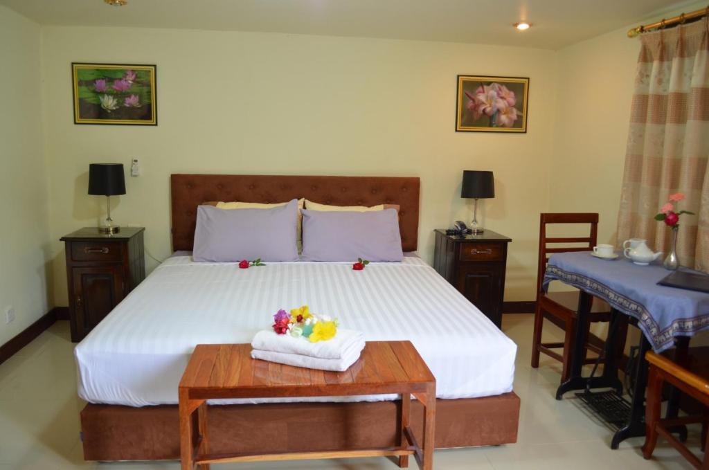 Home Stay Stc Bed And Breakfast Удон-Тхани Номер фото